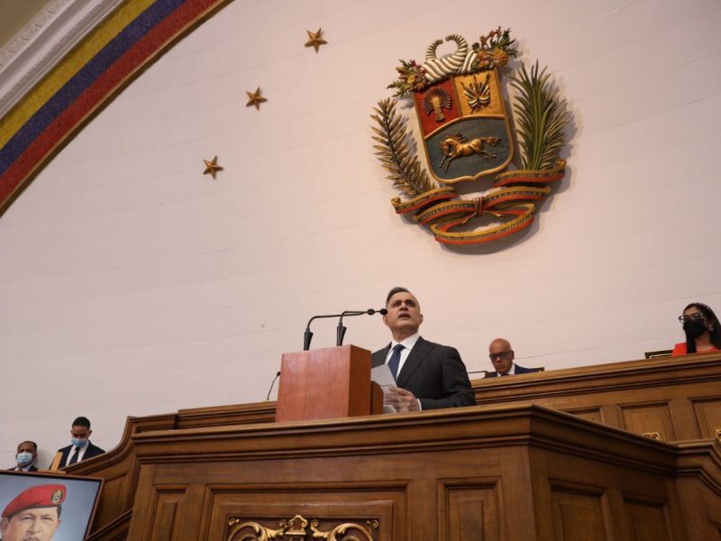 Saab asegura que hay 59 órdenes de aprehensión por supuesta corrupción en Gobierno interino
