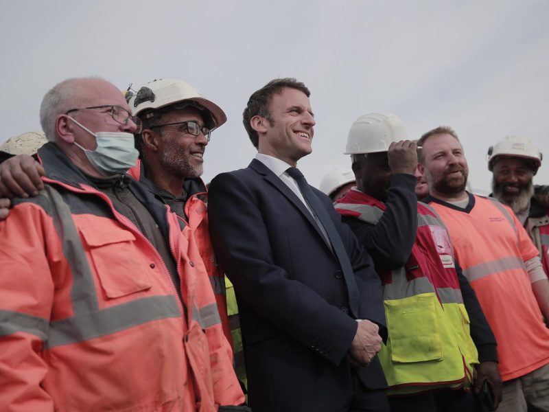 Macron y Le Pen lanzan la campaña para la segunda vuelta