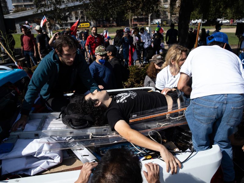 Manifestación contra la nueva Constitución de Chile termina con varios heridos