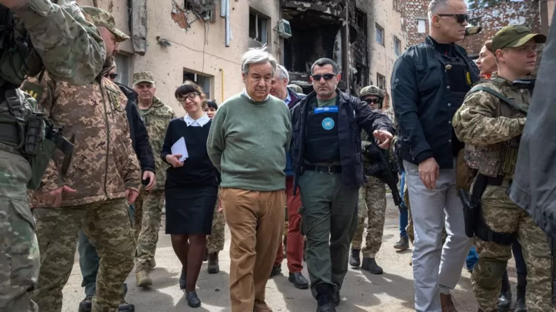 Una periodista de Radio Liberty muere en Kiev por el impacto de uno de los misiles que Rusia lanzó durante la visita del secretario general de la ONU
