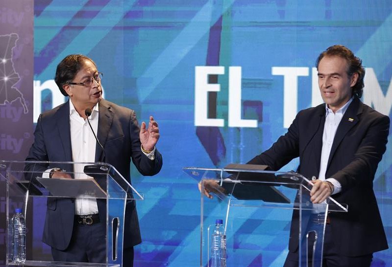 Candidatos presidenciales colombianos desconfían de la autoridad electoral
