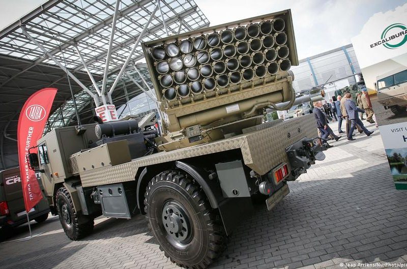 Rusia: envío de sistemas multicohetes a Ucrania aumenta riesgo de una escalada