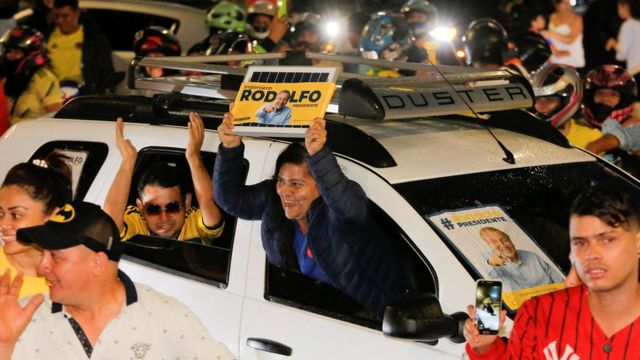 Adeptos de Rodolfo Hernández en Bucaramanga celebran