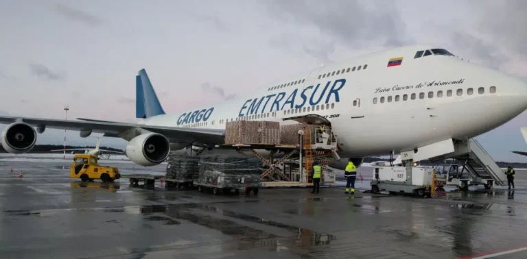 Republicanos piden a Biden que ayude en pesquisas de avión venezolano-iraní