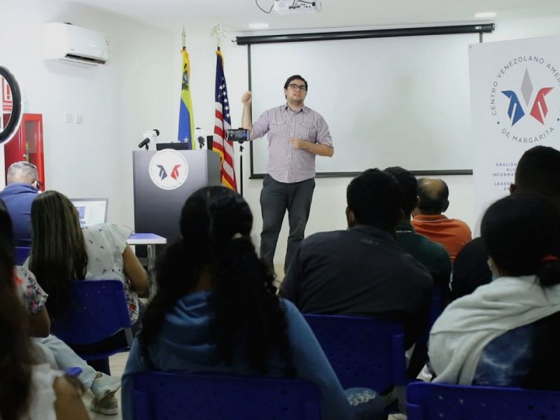 Luis Carlos Díaz: El internet aceleró los procesos del periodismo 