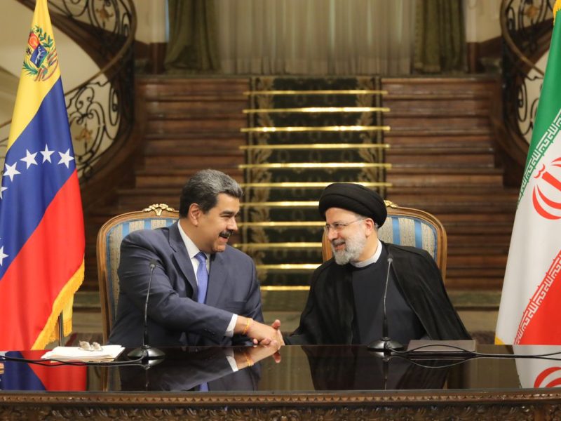 Amistad «indestructible» entre Maduro e Irán: evadir sanciones y enfrentar a EEUU