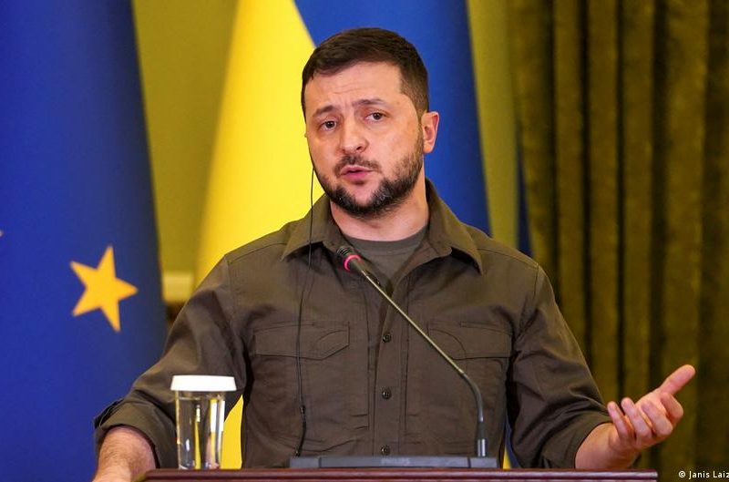 Zelenski promete que Ucrania no le cederá el sur a Rusia