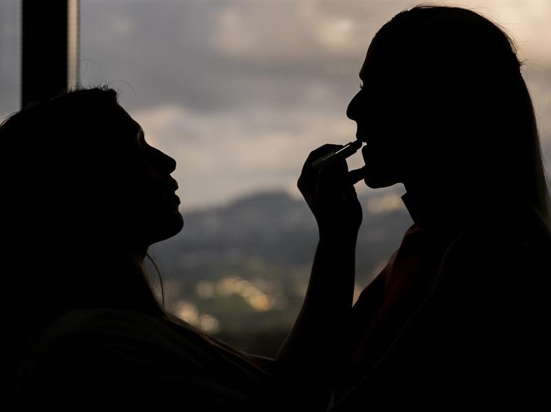 Médico y drag queen, el "dragtor" que hace activismo LGBTI en Venezuela