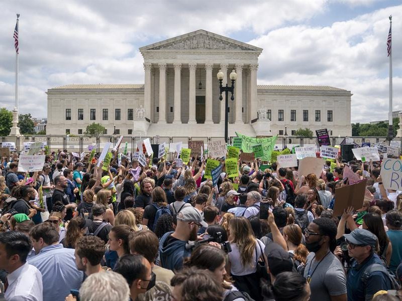 Biden afirma que su Gobierno defenderá el derecho al aborto y anima a votar