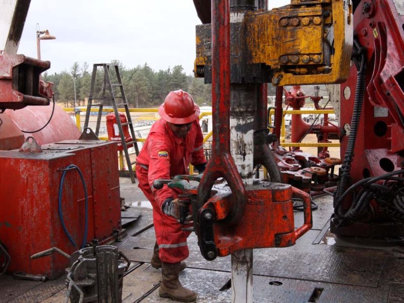 Producción petrolera venezolana cae un 9 % en el tercer trimestre, según OPEP