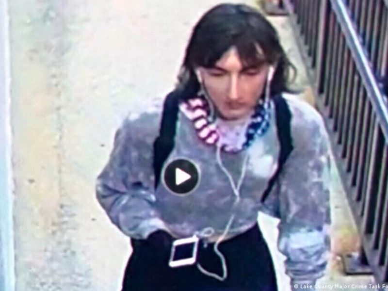 Acusan por siete asesinatos al sospechoso de Highland Park