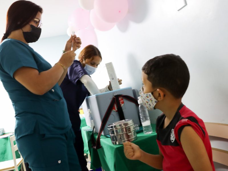Primeros centros de vacunación contra COVID-19 en Caracas ya no están activos