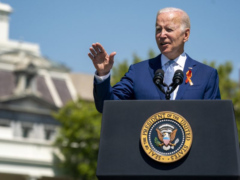 Biden mantiene decreto que considera a Venezuela como amenaza insual
