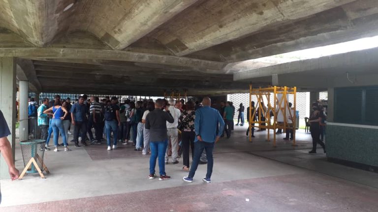Egresados de la UCV escogen a sus representantes este #13Jul