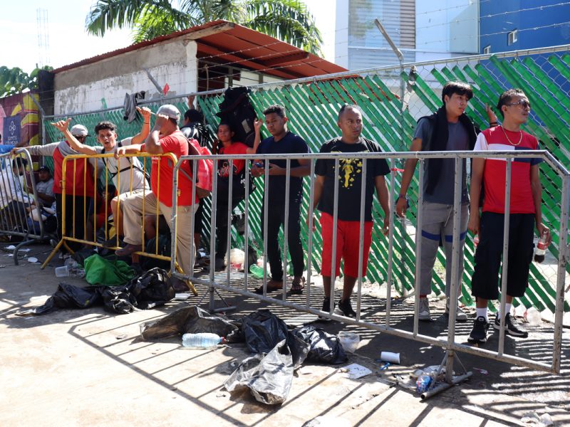 Denuncian condiciones insalubres de migrantes en frontera sur de México