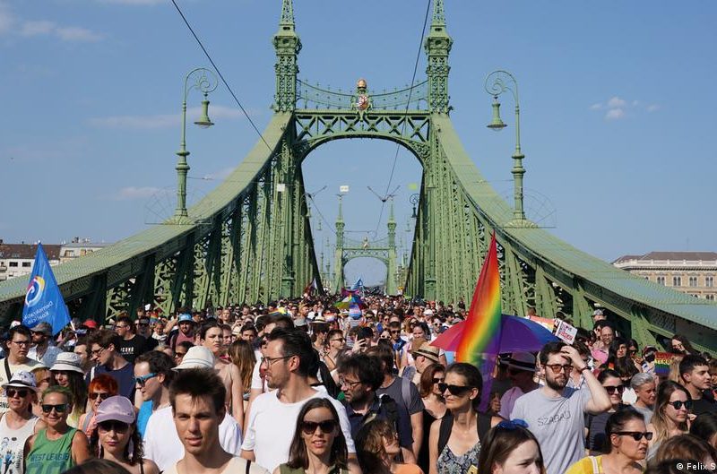 UE lleva a Hungría a los tribunales europeos por ley sobre comunidad LGTBI