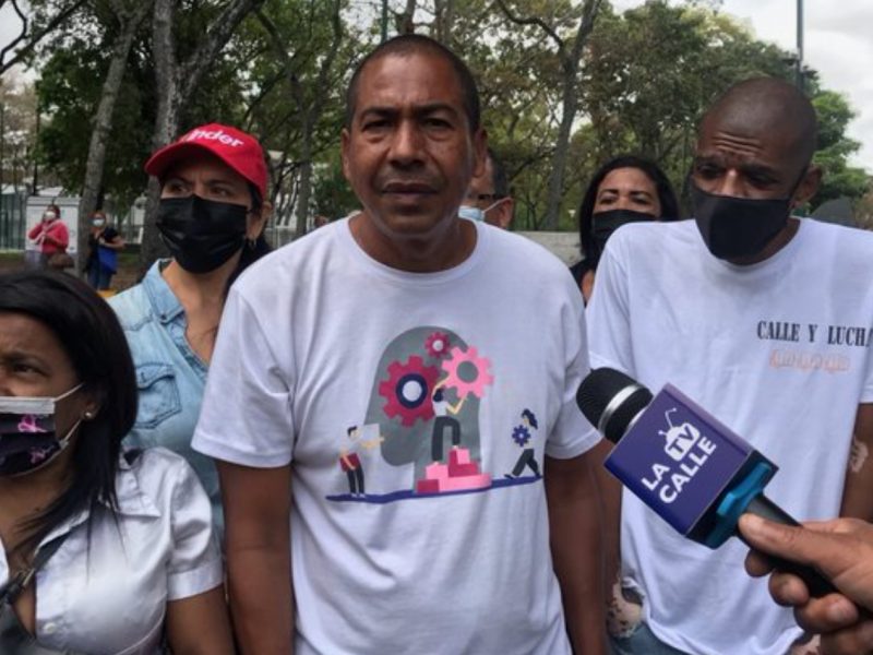 Dirigente sindical Carlos Salazar denuncia que el Sebin lo sigue