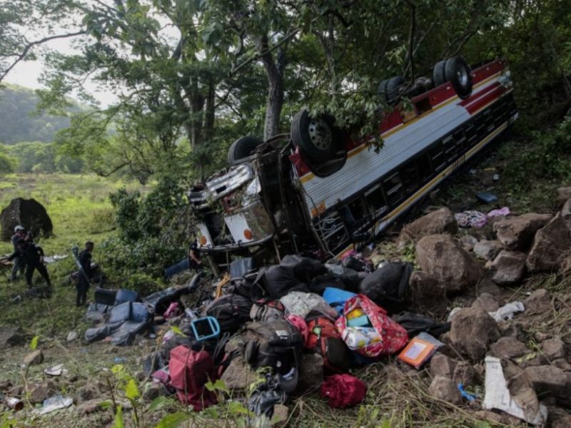 Policía amenaza con deportar a venezolanos heridos durante accidente en Nicaragua