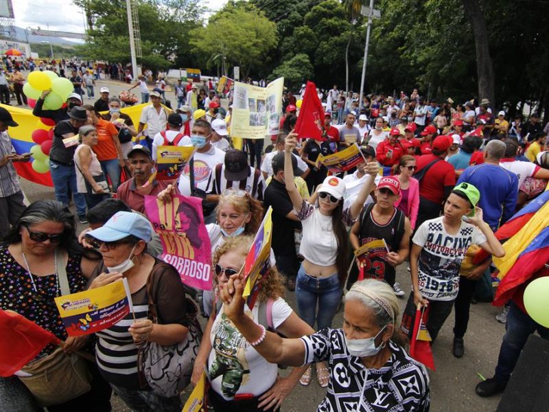 Fiesta en la frontera de Colombia con Venezuela por la investidura de Petro