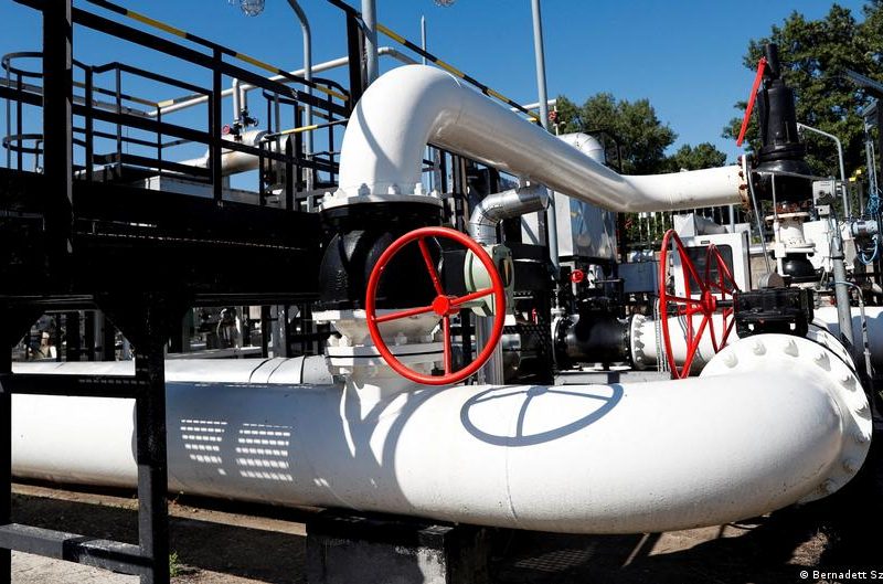 Rusia dice que Ucrania detuvo tránsito de petróleo ruso por su territorio