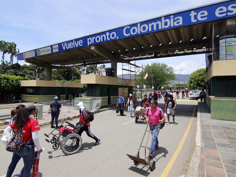 Gran zona comercial propone Maduro a Petro en la frontera