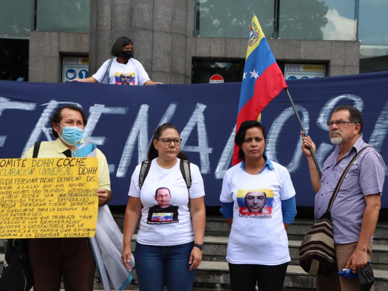 Familiares de sindicalistas detenidos protestan para exigir su liberación