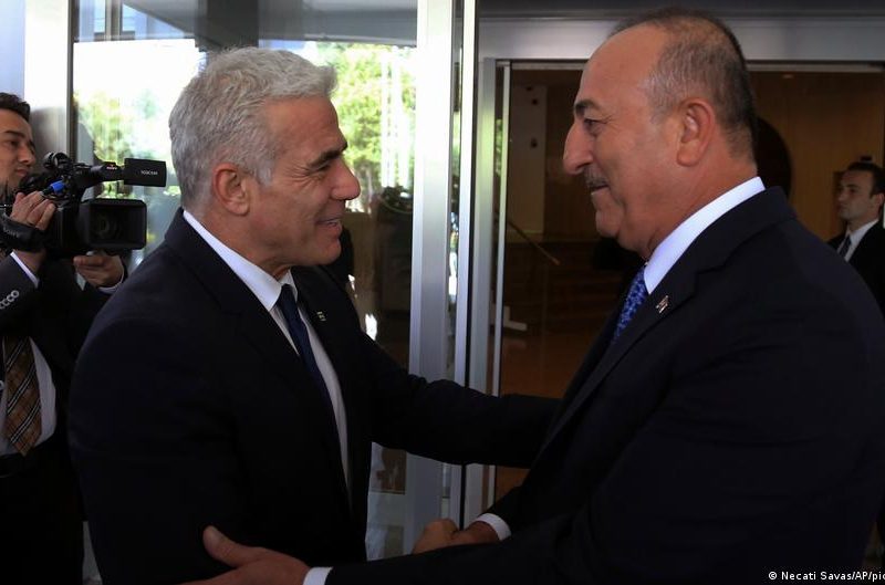 Israel y Turquía reanudan relaciones diplomáticas