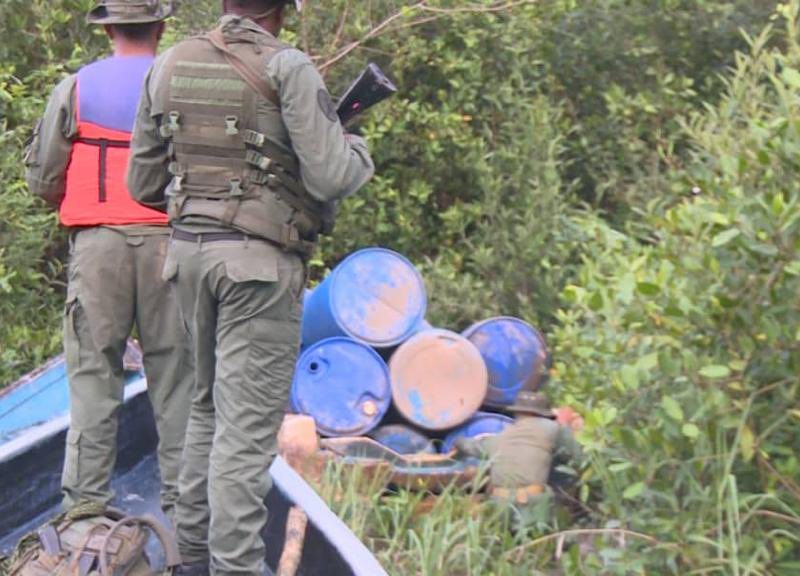 Militares incautan dos embarcaciones usadas para la trata de personas