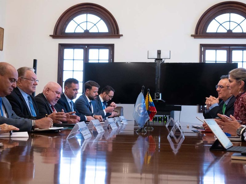 Representante de la ONU discute con gobierno colombiano sobre migración venezolana