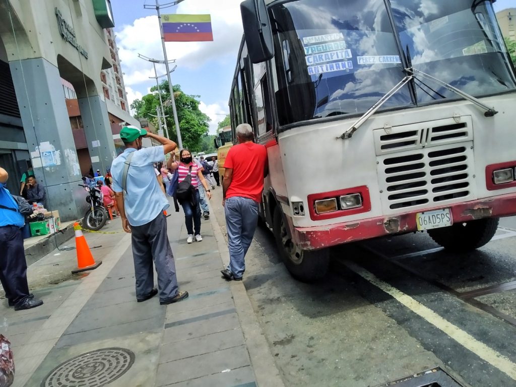 Cámara de Transporte Extraurbano espera por oficialización del aumento del pasaje