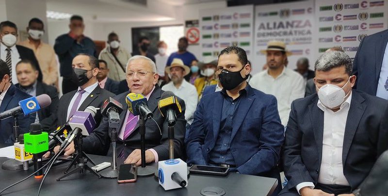 Aspiraciones presidenciales dividen a la Alianza Democrática
