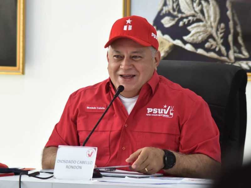 Cabello asegura que Gobierno tuvo que escoger entre comprar medicinas y repuestos para el Metro