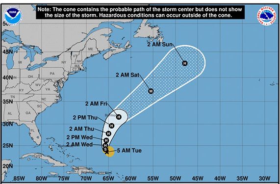 La tormenta tropical Earl se fortalece y amenaza a las Bermudas