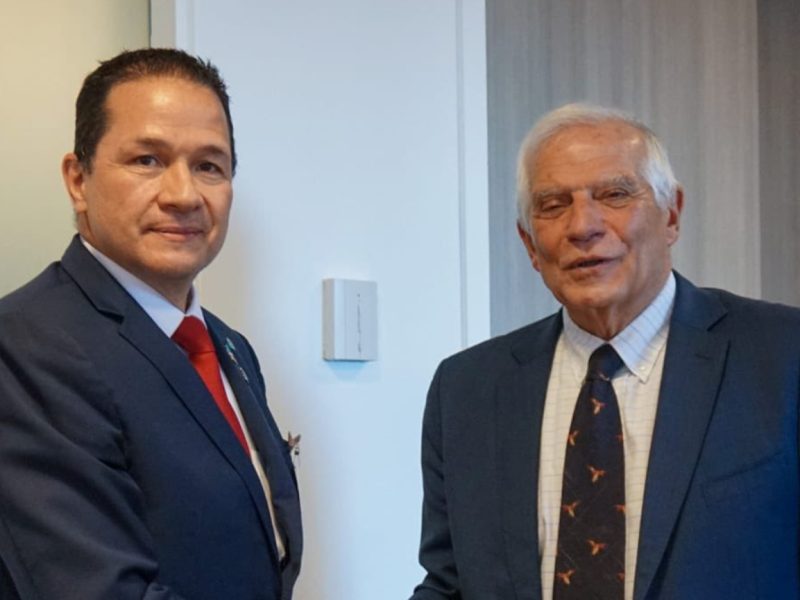 Venezuela y la UE acuerdan fortalecer relaciones bilaterales de "respeto"