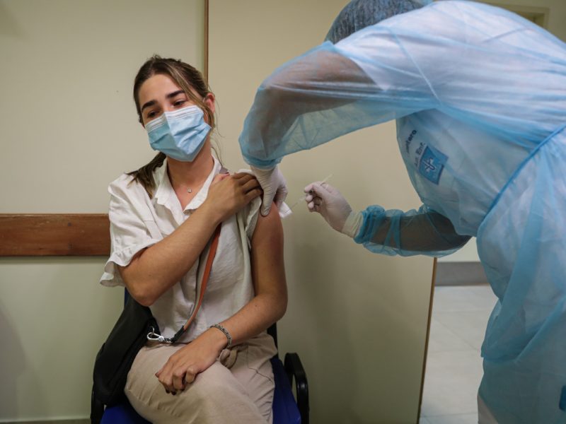 Venezuela detecta 42 nuevos casos de COVID-19 en 10 estados del país