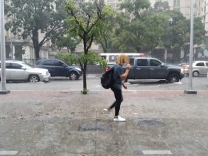 Chubascos y descargas eléctricas