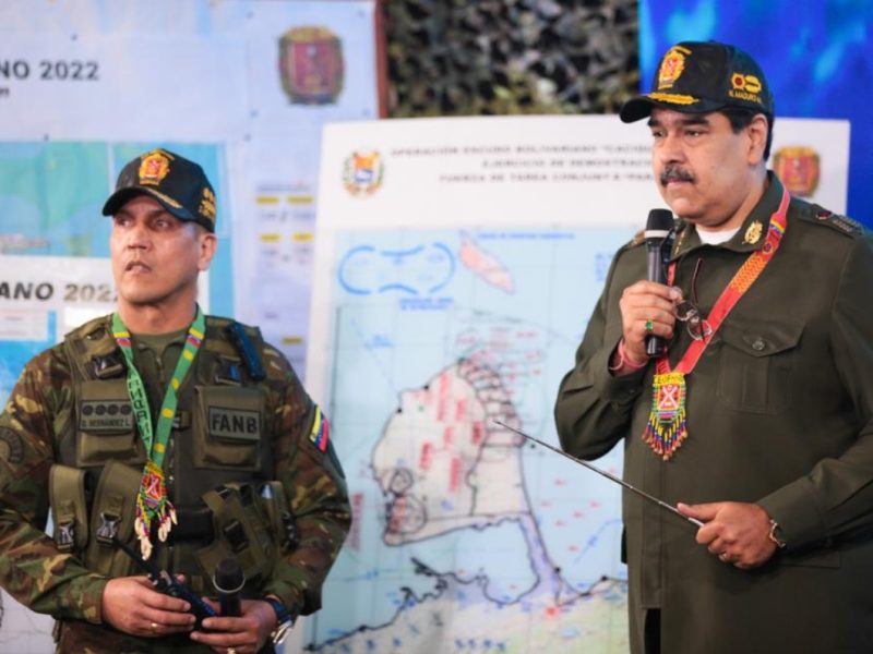 Maduro ordena instalar bases militares venezolanas frente al mar Caribe