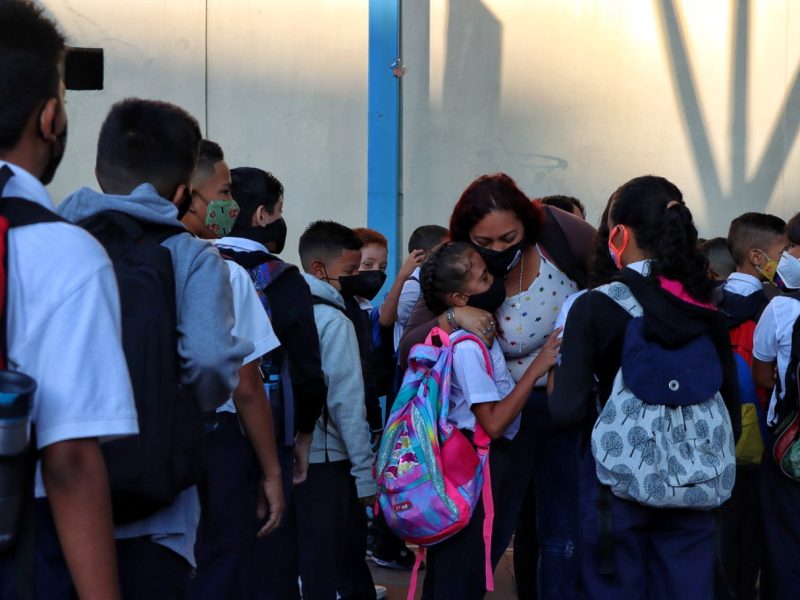 Relaciones de confianza y señales de alerta: esto recomiendan expertos para detectar abuso sexual infantil
