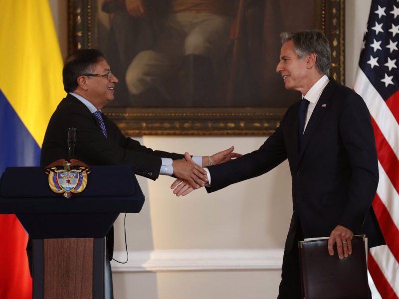 Estados Unidos espera que la oposición y el gobierno retomen los diálogo en México