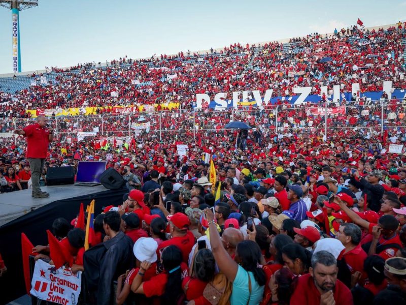Qué pasa en la base chavista a partir del aumento salarial incumplido por Maduro