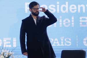 Secretario de Estado de EEUU llega a Chile para reunirse con presidente Boric