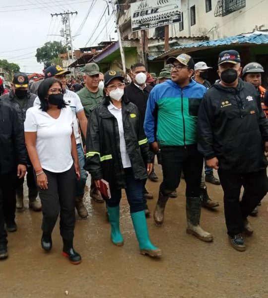 Vicepresidenta Delcy Rodríguez hace recorrido por Las Tejerías este #9Oct