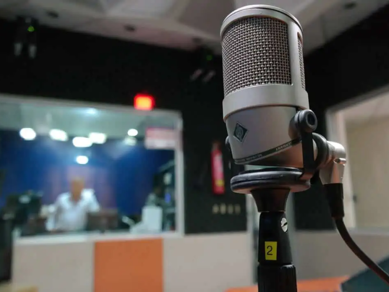 ONG rechazan cierre de emisoras de radio y exigen a Conatel respetar pluralismo político