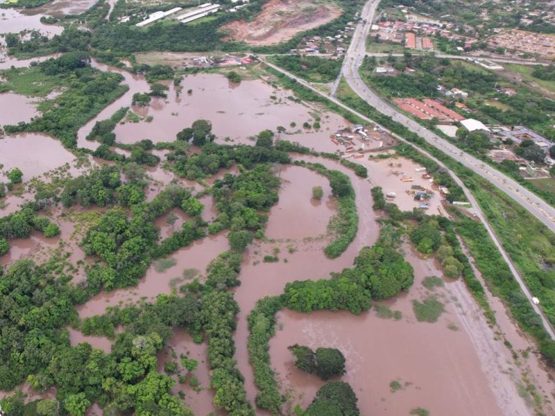 Escuelas en Cumaná suspenden clases por inundaciones del fin de semana