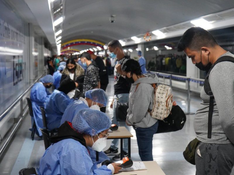 Llegan 295 venezolanos de México en un vuelo de Conviasa
