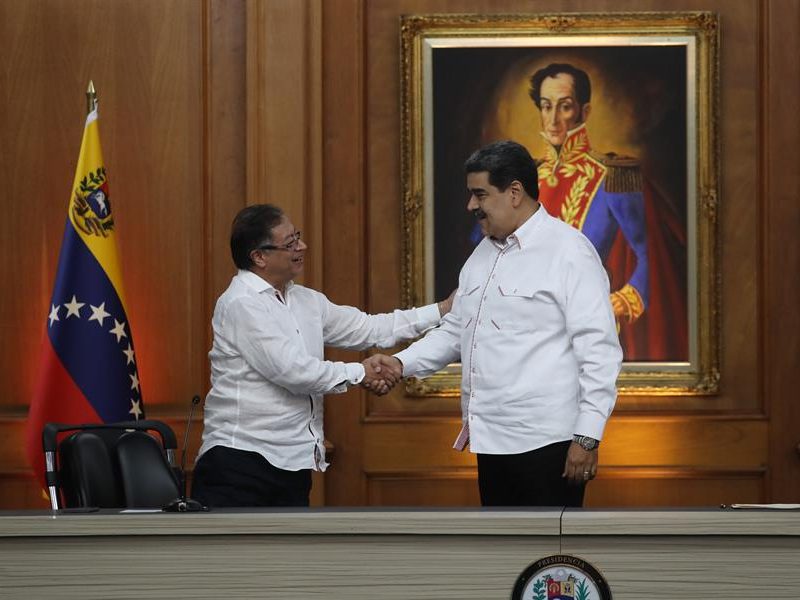 reunión Petro Maduro