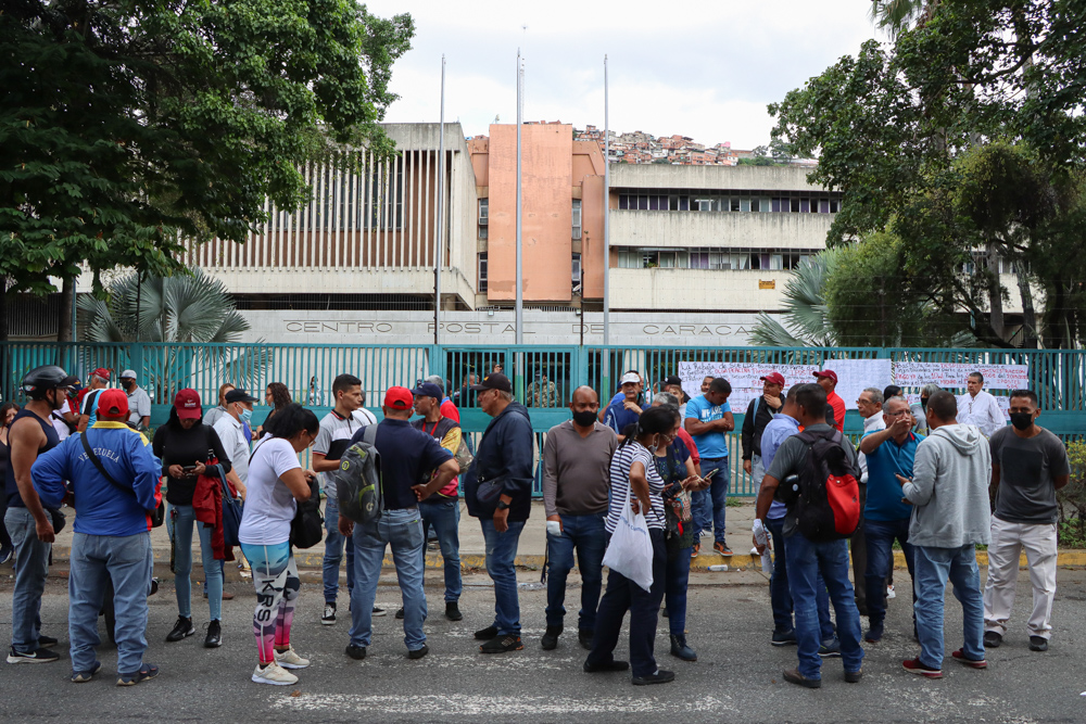 Trabajadores de Ipostel protestan por reivindicaciones salariales (Mairet Chourio)