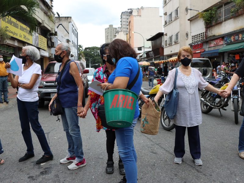 La Candelaria- protesta por agua (Mairet Chourio)