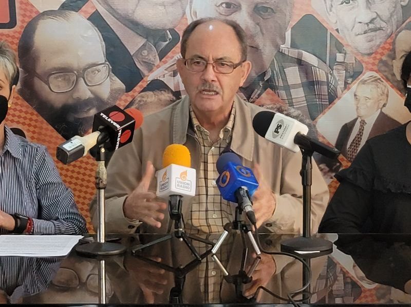 El MAS dice que apoya a Rosales y lo propone como candidato unitario