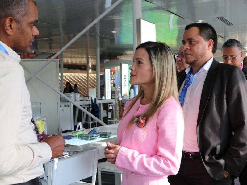 Venezuela busca en La Habana establecer nuevos acuerdos comerciales con Cuba